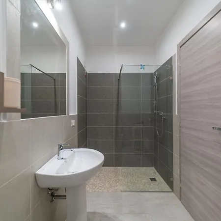 Guest house Brorent Dream 2 *